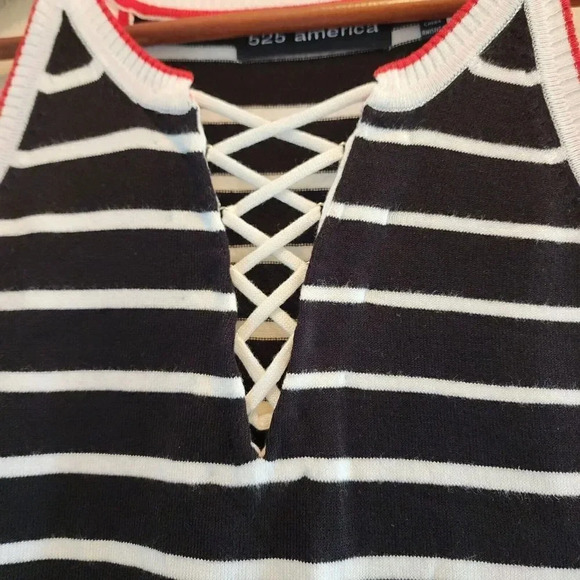 NEW 525 America Revolve Nautical Dress Size Medium Black Striped Sleeveless - Picture 4 of 4